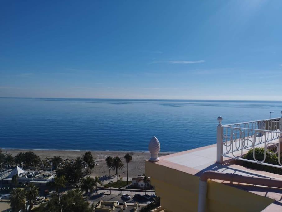 Amazing 3 Bedroom Townhouse Close To Burriana, Nerja Exterior photo
