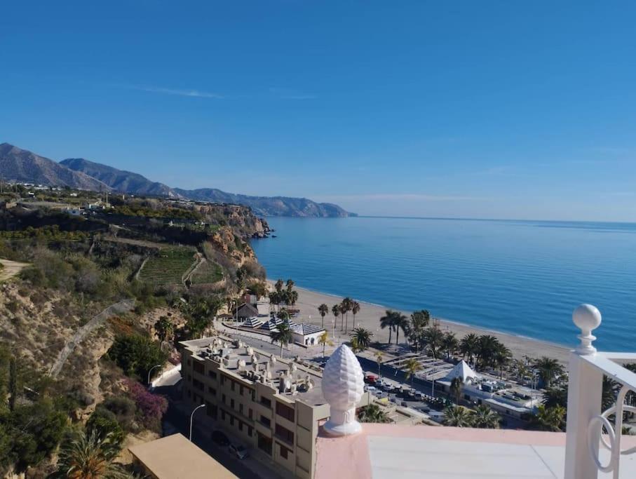 Amazing 3 Bedroom Townhouse Close To Burriana, Nerja Exterior photo