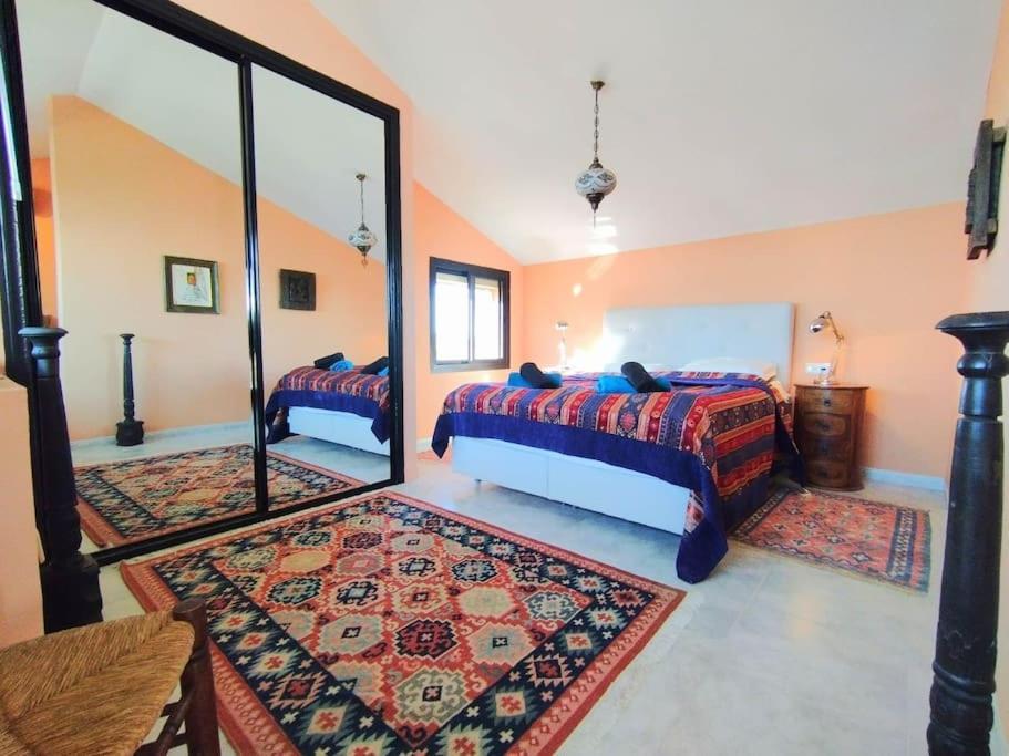 Amazing 3 Bedroom Townhouse Close To Burriana, Nerja Exterior photo