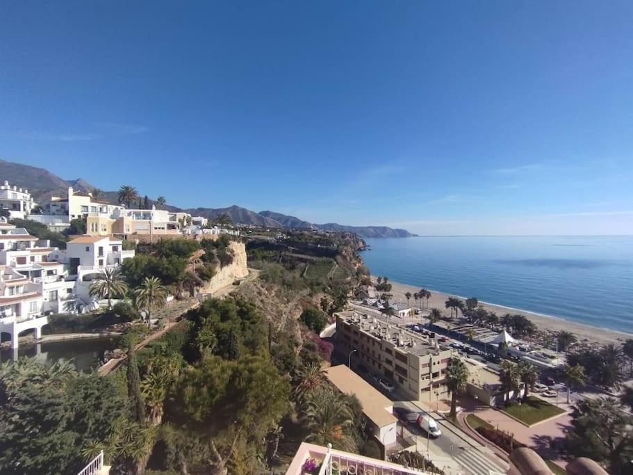 Amazing 3 Bedroom Townhouse Close To Burriana, Nerja Exterior photo